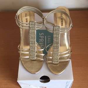 Dress sandals
